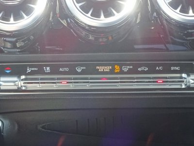 2025 Mercedes-BENZ A-CLASS AMG 缩略图 22