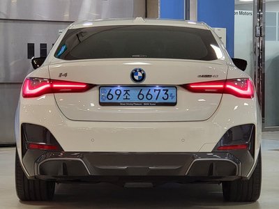 BMW I4 - 3