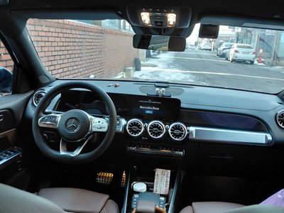 MERCEDES-BENZ GLB - 8