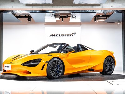 MCLAREN 750S SPIDER
