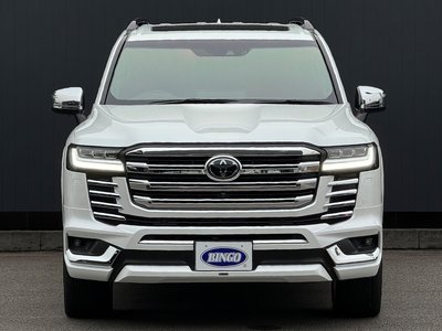 TOYOTA LAND CRUISER 300 - 3