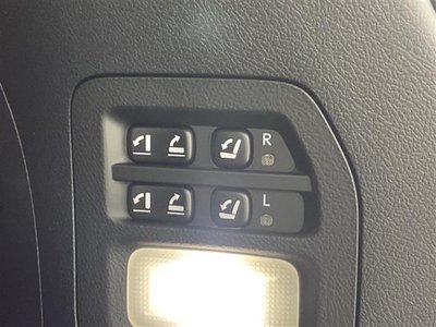 صورة مصغرة 22 لـ 2016 Lexus LX