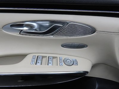صورة مصغرة 13 لـ 2022 Genesis GV70
