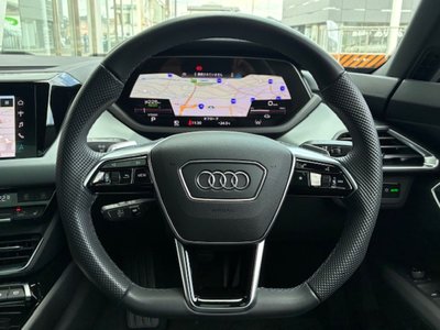 AUDI E-TRON GT QUATTRO - 10