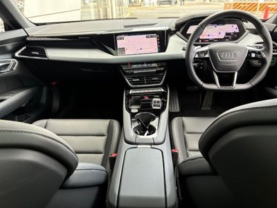 AUDI E-TRON GT QUATTRO - 9