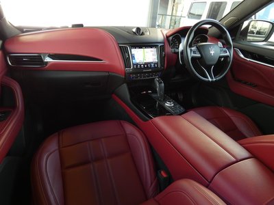 MASERATI LEVANTE - 8