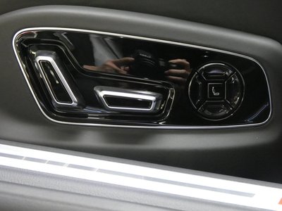 صورة مصغرة 64 لـ 2025 AUDI S8
