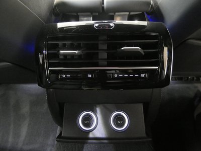 صورة مصغرة 78 لـ 2025 AUDI S8