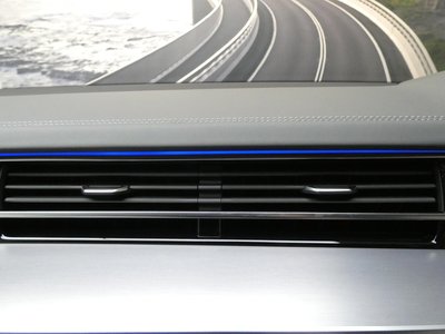 صورة مصغرة 46 لـ 2025 AUDI S8
