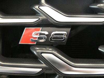 صورة مصغرة 125 لـ 2025 AUDI S8