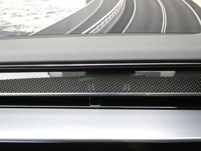 صورة مصغرة 48 لـ 2025 AUDI S8