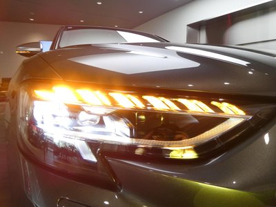 صورة مصغرة 112 لـ 2025 AUDI S8
