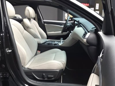 2021 Genesis THE NEW G70 — миниатюра 11