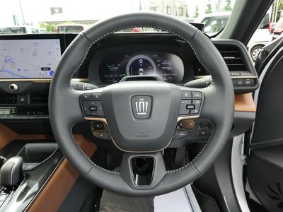 صورة 4 لـ 2025 Toyota CROWN CROSSOVER