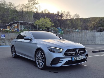 MERCEDES-BENZ E-CLASS - 2