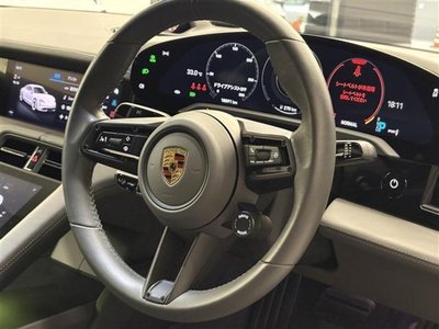 صورة مصغرة 14 لـ 2021 Porsche TAYCAN