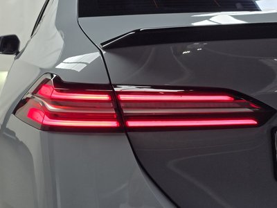 صورة 10 لـ 2025 BMW 5 SERIES