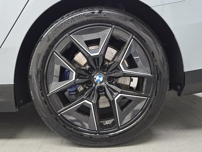 صورة 8 لـ 2025 BMW 5 SERIES