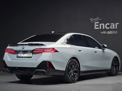 صورة 3 لـ 2025 BMW 5 SERIES