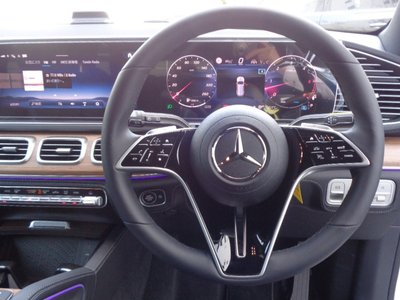 2025 Mercedes-BENZ GLS — миниатюра 17