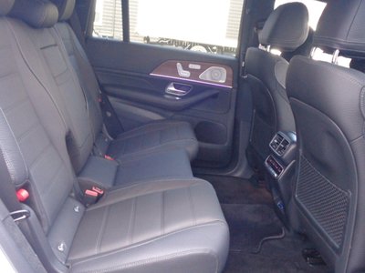 2025 Mercedes-BENZ GLS — миниатюра 31