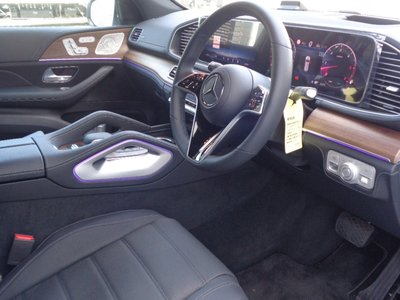 2025 Mercedes-BENZ GLS — миниатюра 16