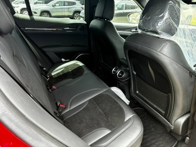 صورة 8 لـ 2019 ALFA Romeo STELVIO