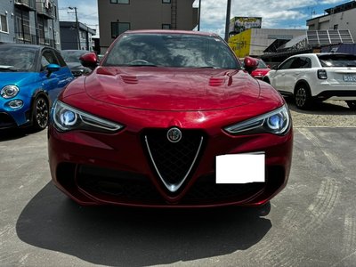 صورة 1 لـ 2019 ALFA Romeo STELVIO