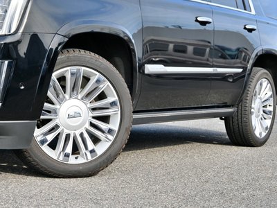 CADILLAC ESCALADE - 3