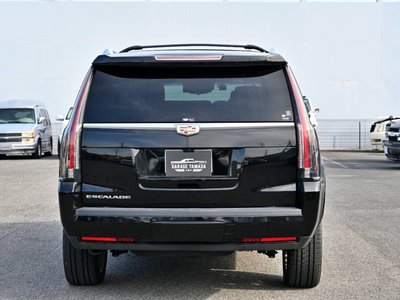 CADILLAC ESCALADE - 9