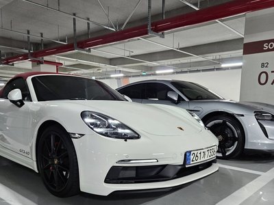 2021 Porsche 718 照片 1