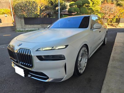 BMW 7 SERIES