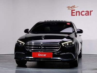 MERCEDES-BENZ E-CLASS - 2