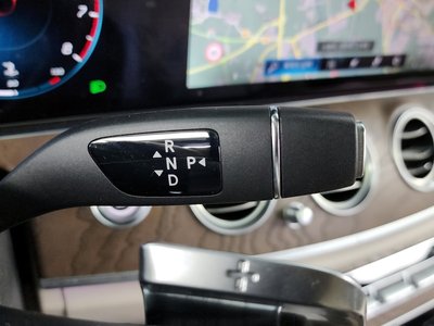 MERCEDES-BENZ E-CLASS - 9