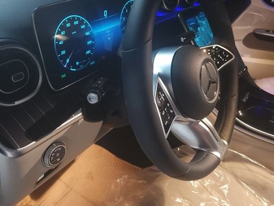 MERCEDES-BENZ C-CLASS - 9