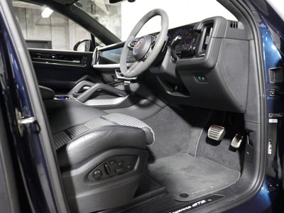 2024 Porsche CAYENNE 照片 9