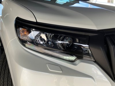 TOYOTA LAND CRUISER PRADO - 6