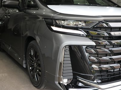 TOYOTA VELLFIRE - 6