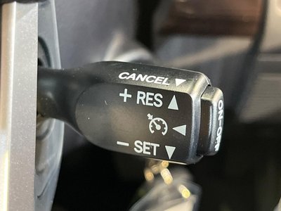 TOYOTA LAND CRUISER 70 - 7