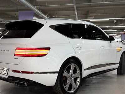 GENESIS GV80 - 8