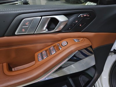 2021 BMW X7 thumbnail 14