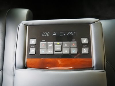 2018 Lexus LX 缩略图 30