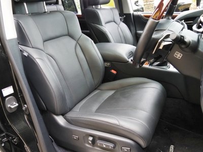 2018 Lexus LX 缩略图 23