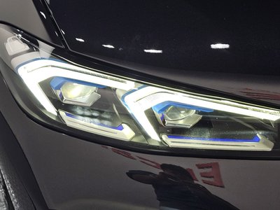 2025 BMW 3 SERIES 照片 9