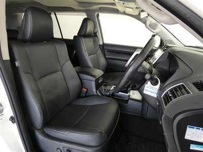 2023 Toyota LAND CRUISER PRADO — миниатюра 20