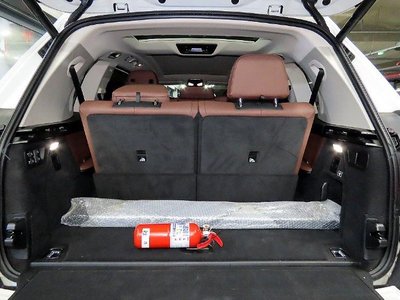 2022 BMW X7 thumbnail 16