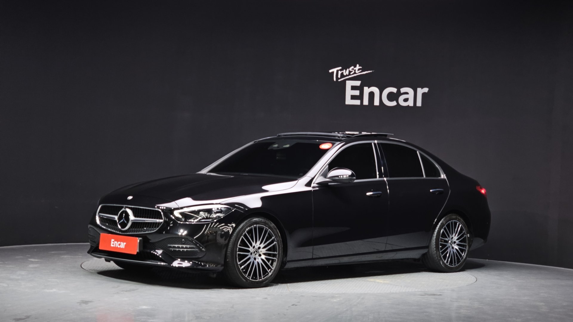 MERCEDES-BENZ C-CLASS - View 1