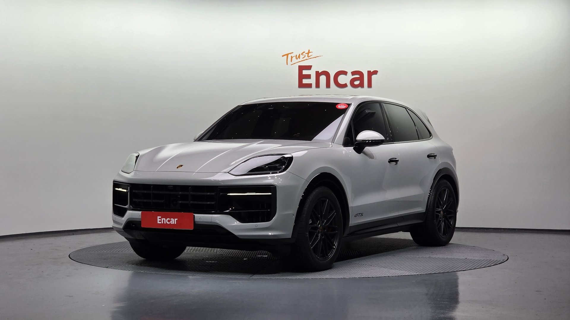 PORSCHE CAYENNE - View 1
