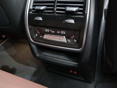 2026 BMW X5 缩略图 26