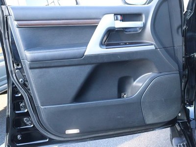 2018 Toyota LAND CRUISER 200 — миниатюра 19